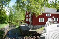 Öster, foto Maria G Nilsson. Källparken. Kvarnen vid Söderhamnsån är en del av vår kulturhistoria.