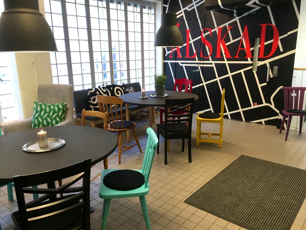 En innehållsrik termin har inneburit mycket riggning i vår lokal.