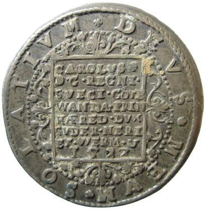 , Sveriges mynt 1521-1977. Stockholm 1976. Aktuellt Fig. 6. Hertig Karl. Nyköping. 2 mark 1587. Lunds Universitets Historiska Museum. sköld (frånsidan) på stort kors som motiv (fig. 5a).