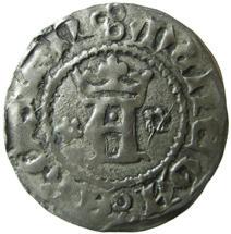 a b c Fig. 3. Många ringar i frånsidans inskrift. Dessa tre olika varianter av frånsidor är de som inleder Västeråsmyntningen. Alla tre mynten här har samma åtsida.