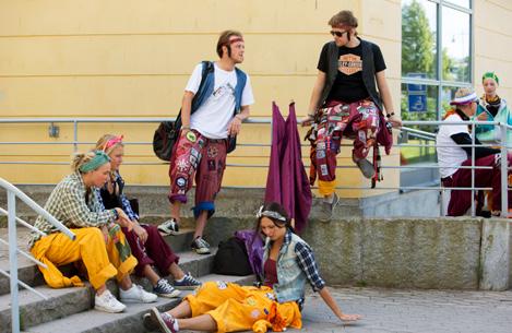 KÅREN Kåren frivillig men självklar! Det finns inte längre något krav att du måste vara medlem i studentkåren när du studerar på Högskolan.