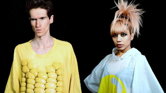 20 21 KNOWER Funk-, jazz- och electronicafusion Foto: Pressbild Sgt. Pepper s lonely hearts club band, omslag: Peter Blake Django Bates, foto: Martin Munch SGT.
