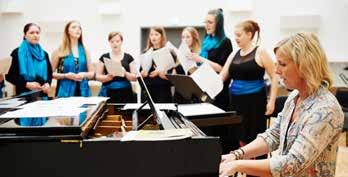 vårt mål är att deltagarna ska växa som individer och bli tryggare både som människor och i sitt möte med musiken Vårt mål är att deltagarna ska växa som individer och bli tryggare både som människor