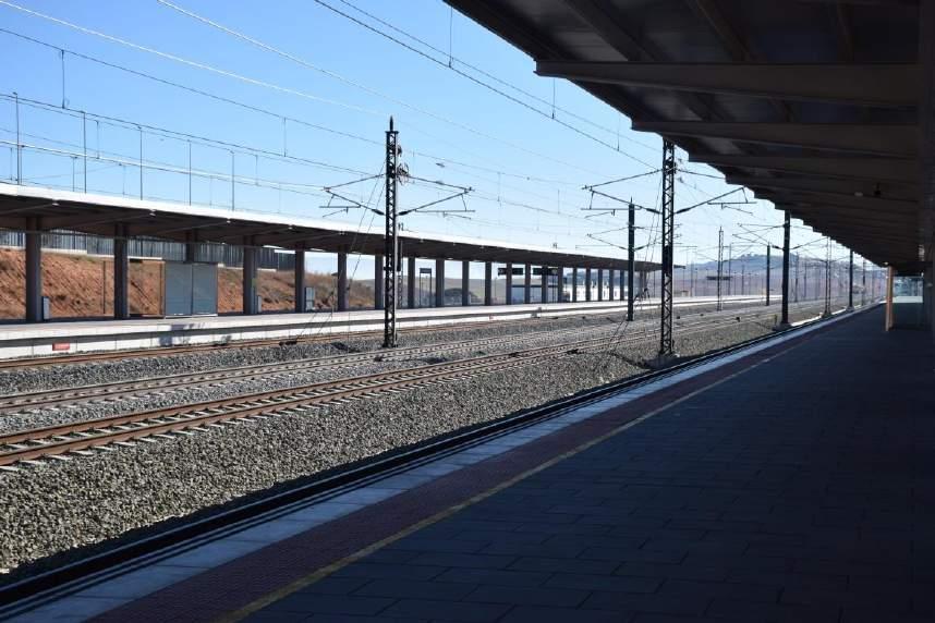 6.2. Utformning av stationer Stationens längd påverkar vilken hastighet tåg som stannar på stationen har när de viker av från huvudspåret.