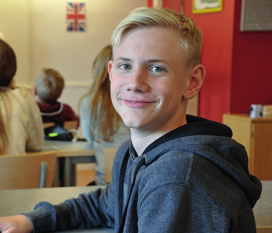 Förskoleklass, grundskola åk 1-9 Cirka 510 elever Rektorer: Åk F-6 Bengt Odebäck, 0500-49 59 71 bengt.odeback@skovde.se Åk 7-9 Liam Hedén, 0500-49 59 72 liam.heden@skovde.