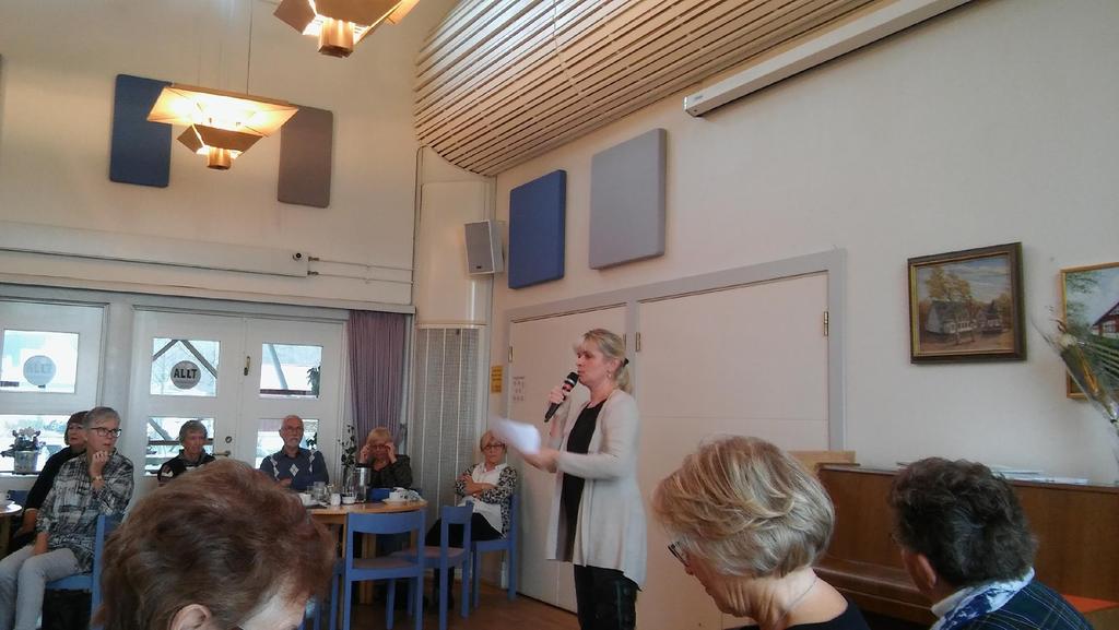 Caféträffar Stickcafé Akvarellmålning Datastuga Promenader Dag Måndagar Tisdagar Onsdagar Onsdagar Tid 10.00 10.00 16.00 10.00 12.