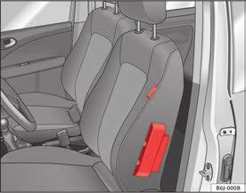 Airbagsystem 37 Sidoairbagar* Beskrivning av sidoairbagarna Airbagsystemet är ingen ersättning för bilbältet!
