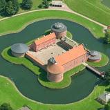 Rothoffs Hållplats Artillerig. Torsdagen 24 augusti kl.12.30 ca 16.30 Besök på Landskrona Rothoffs museikoloni och Citadellet Vi tar oss på egen hand till Landskrona.