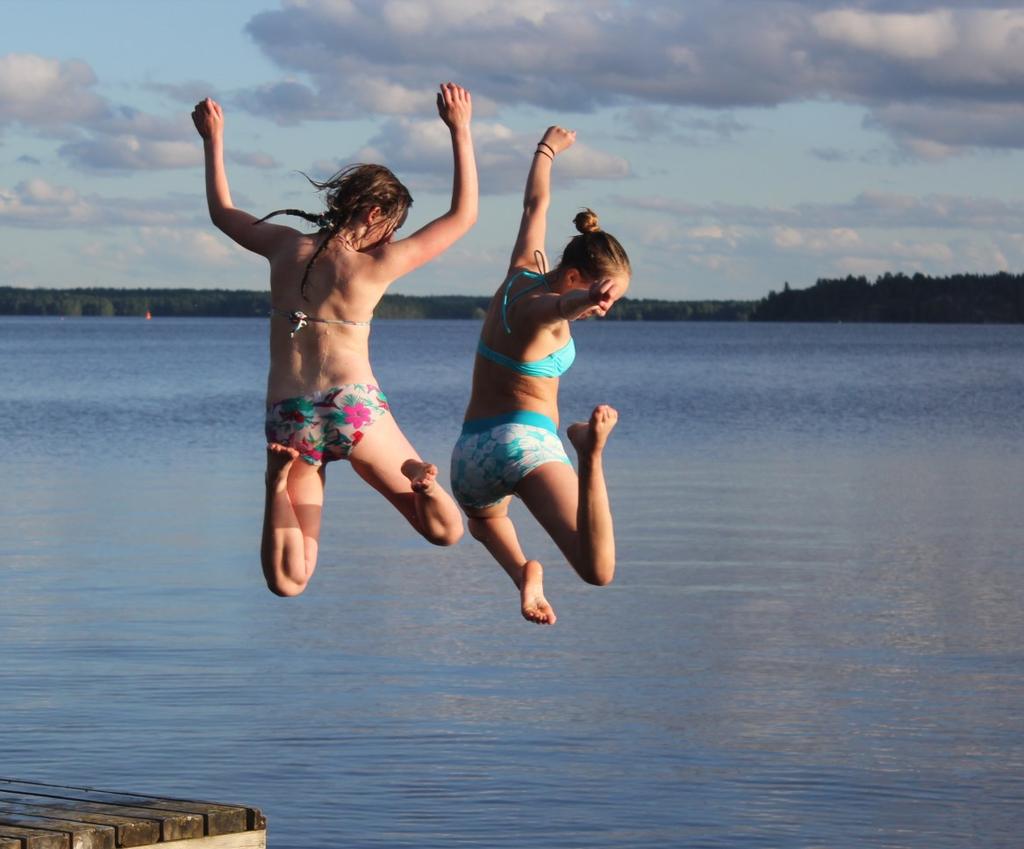 Hajken inleddes med att alla delades upp i ridgrupper eftersom första aktiviteten var ridning på islandshästar bara ett stenkast bort från lägerplatsen - en aktivitet som alla verkade
