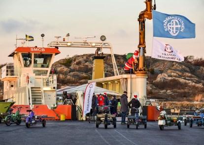 Var: - En vagn kommer att cirkulera i staden med längre stopp i Majorna, vid Wieselgrensplatsen, Härlanda och S:t Sigfridsplan. - En vagn kommer att stå stationerad på torget.