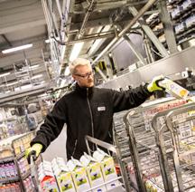 Minskad miljöpåverkan från mjölkgård till konsument All matproduktion påverkar vår natur och vårt klimat.