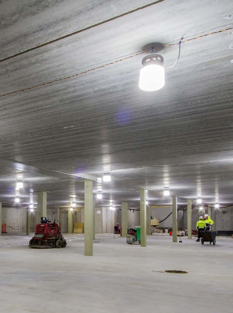 KRAV FÖR BELYSNING PÅ BYGGARBETSPLATSERT Belysningsnivå på byggarbetsplatser Korrekt installerad, tillräcklig belysning tillförsäkrar goda och säkra arbetsförhållanden.