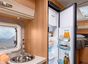 av arbetsytan finns det tillräckligt med plats för extra många godsaker.
