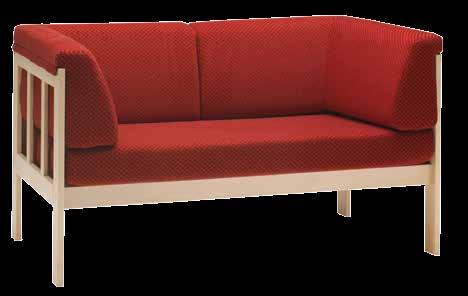 Ändå är det en enkel och praktisk soffa med massiv trästomme och helt av tagbar klädsel. POKER soffa POKER baksida POKER 2-sitssoffa FAKTA Stomme i massiv björk.