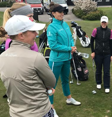 Studera och träna golf i elitmiljö. På Högskolan i Halmstad får du en studiemiljö och golfträning anpassad för just dina behov och önskemål.