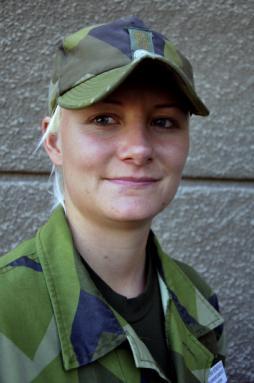 Då genomförde jag omskolning till Teknisk officer med inriktning mot fordon och vapen.
