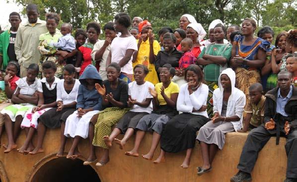 Foto: EFKs arkiv Utbildning och mikrolån för utsatta, Zambia I det här projektet stödjer vi vår samarbetspartner MBAs stipendieverksamhet, som ger unga människor möjlighet till en bättre framtid.