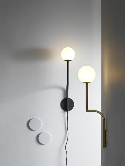 mobil vägglampa wall Monika Mulder, 2016 - Product design wall/vägglampa - Category D: 11, H: 45, W: 15 - Dimensions (cm) Materials Tubes black: metal matte surface/ metall matt yta.