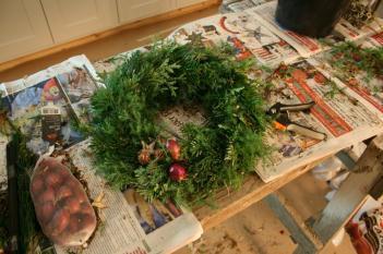 6. Kransbindning på Blomsterlandet Kom och gör din egen dörrkrans på blomsterlandet. Datum: Onsdag 15 november Tid: Klockan 18.30-20.