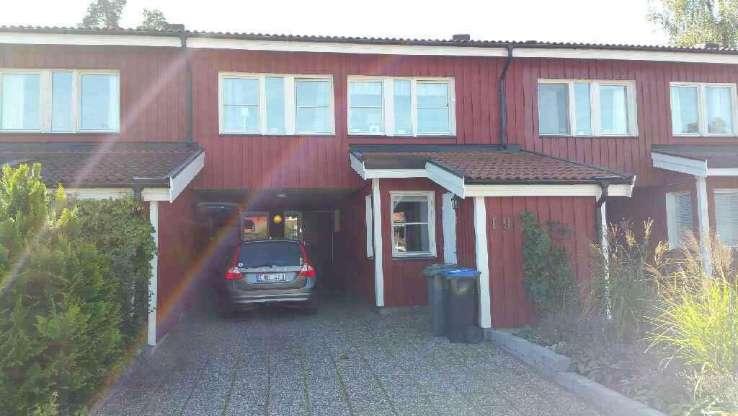 BESIKTNINGSPROTOKOLL Anticimex Överlåtelsebesiktning av småhus nivå 2 Fastighetsuppgifter Fastighetsbeteckning: GRÄDDKANNAN 42 Fastighetens adress: DANASTIGEN 19 187 63 TÄBY Personuppgifter