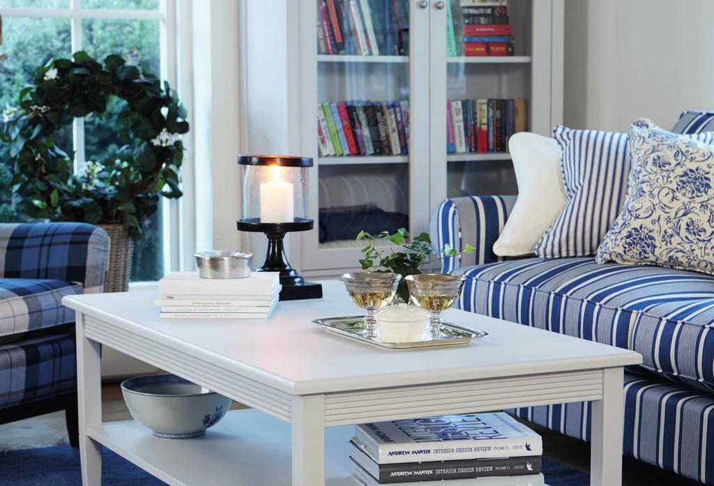 Fåtölj Vaxholm i tyg från Ralph Lauren Summer Cottage Plaid Indigo, soffbord