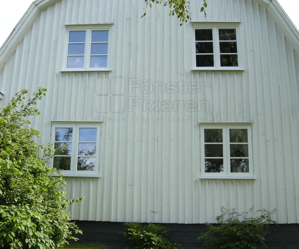 Referenser PVC 2-luft fönster på ovanvåning inåtgående värdringsbara med utanpåliggande 26 mm spröjs