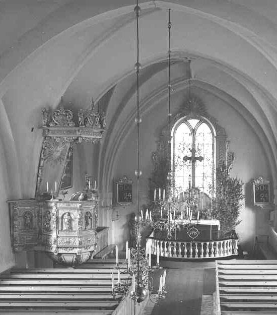 Kort historik Allmänt antas att kyrkan uppfördes på 1200-talet.