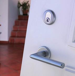 Doorias sortiment Yale Doorman: Nyckelfri ytterdörr med