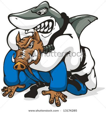 Du måste väga dig (efter träningen, utan judojacka) och skriva upp din verkliga vikt och så indelas man i grupper av tävlingsarrangörerna.