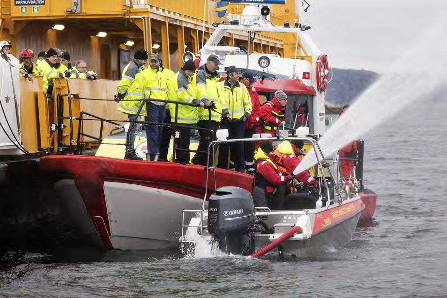 Övning och utbildning Övningsverksamheten regleras i FLS. En tillsvidareanställd ska per år göra minst fyra övergivande av fartyg och övriga sex scenarion minst en gång.