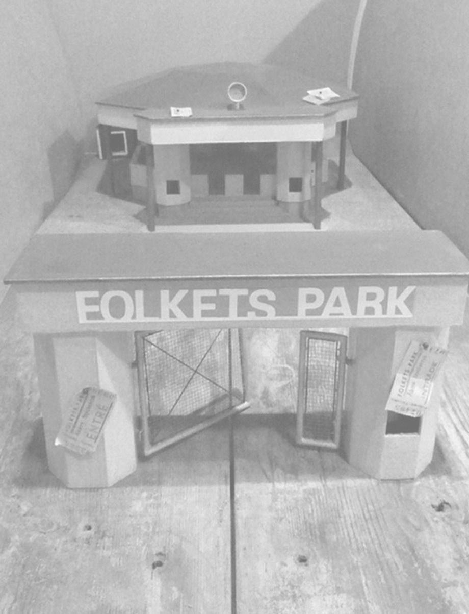 Underbara Folkets Park! Dit gick vi tillsammans, farmor, farfar, mamma och pappa och alla barn.