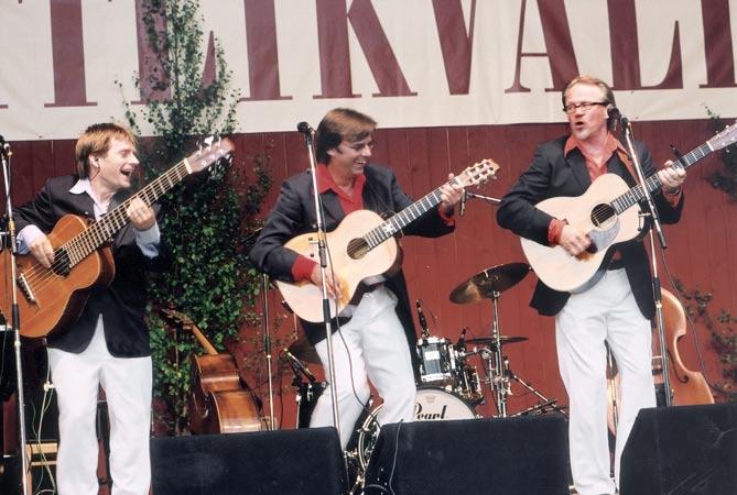 på midsommarafton, och har sedan varit välbesökt under Historielandsäsongen. Mejeriet invigdes 31 oktober med stor fest.