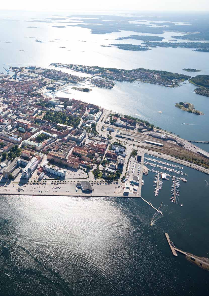 1 650 öar, kobbar och skär utgör Karlskrona skärgård. Nyfiken? Häng med på en flygtur!