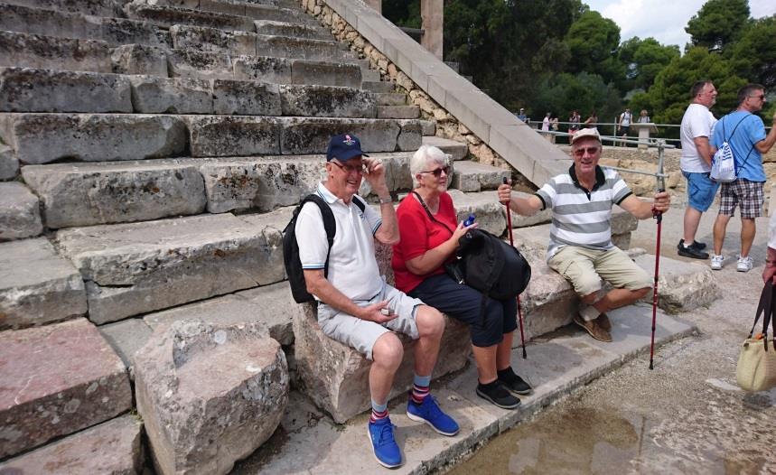 Vi kom sedan till Epidauros, den välbevarade teatern.