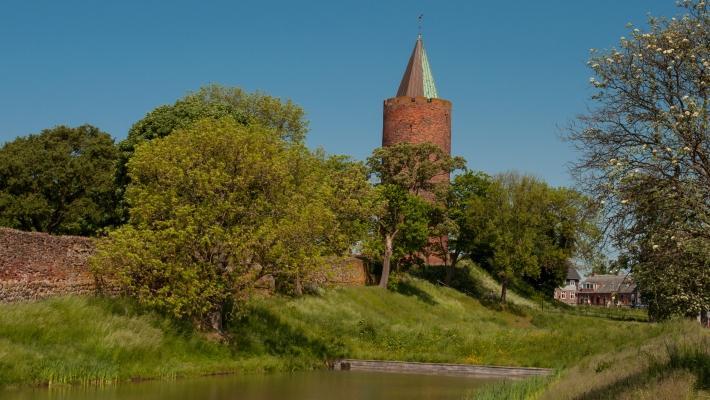 Från Gåsetårnet i Vordingborg har ni en fantastisk utsikt samtidigt som ni får inblick i Danmarks medeltida historia. Stevnsfort (76.