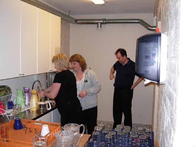 KURSVERKSAMHETEN HÖSTEN 2008 VUXNA STORA HALLEN MÅNDAGAR (Start 15/9) 18.20-19.20 BUGG Steg 1 Nybörjare Fredrik O Silla 19.30-20.30 BUGG Steg 2 Fortsättning Dan/Mattias Silla 20.40-21.