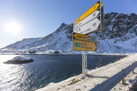 REPORTAGE DET ÄR NÅGOT magiskt över Lofoten; ljuset, luften, vattnet! Vågsurfa norr om polcirkeln på vintern?