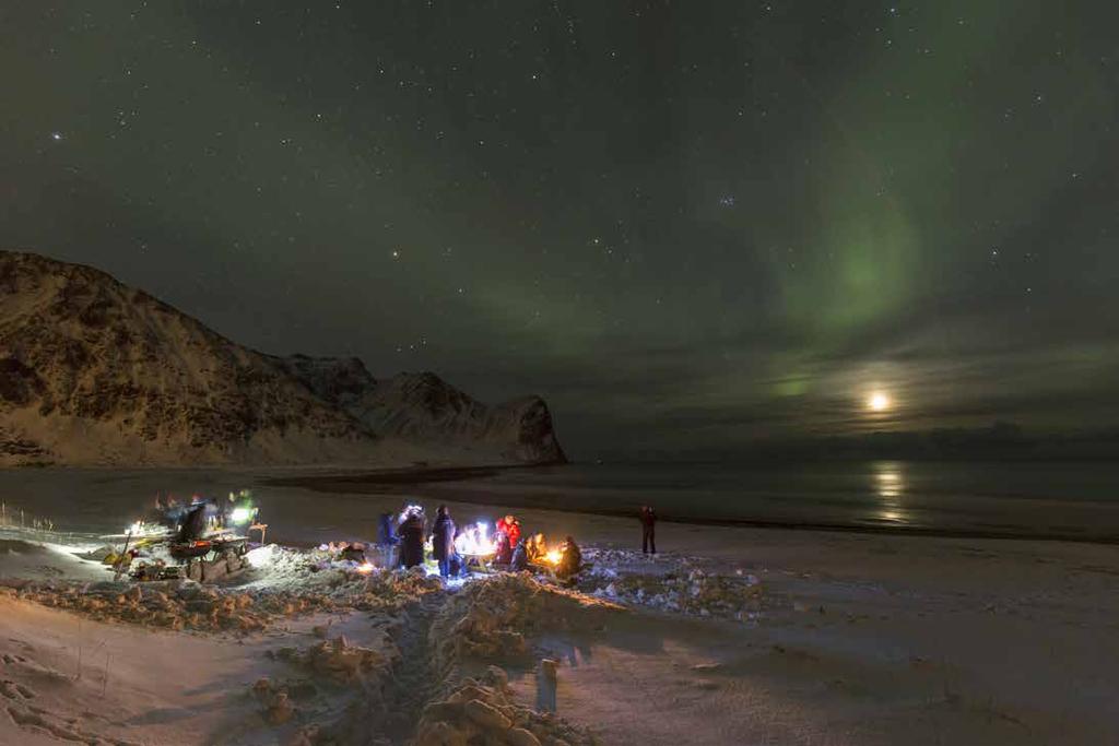 UNSTAD ÄR EN ödslig strand som ligger inklämd mellan två jätteklippor längst ut på den dramatiska kustlinjen på Lofoten.