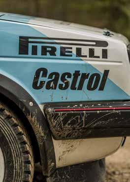 Men då servicebilen var långt borta fortsatte Kenneth på tre hjul längs rallyt i farter upp till 160 km/h KENNETH FORTSATTE PÅ TRE HJUL LÄNGS RALLYT I FARTER UPP TILL 160 KM/H ARBETSPLATSEN I EN Golf