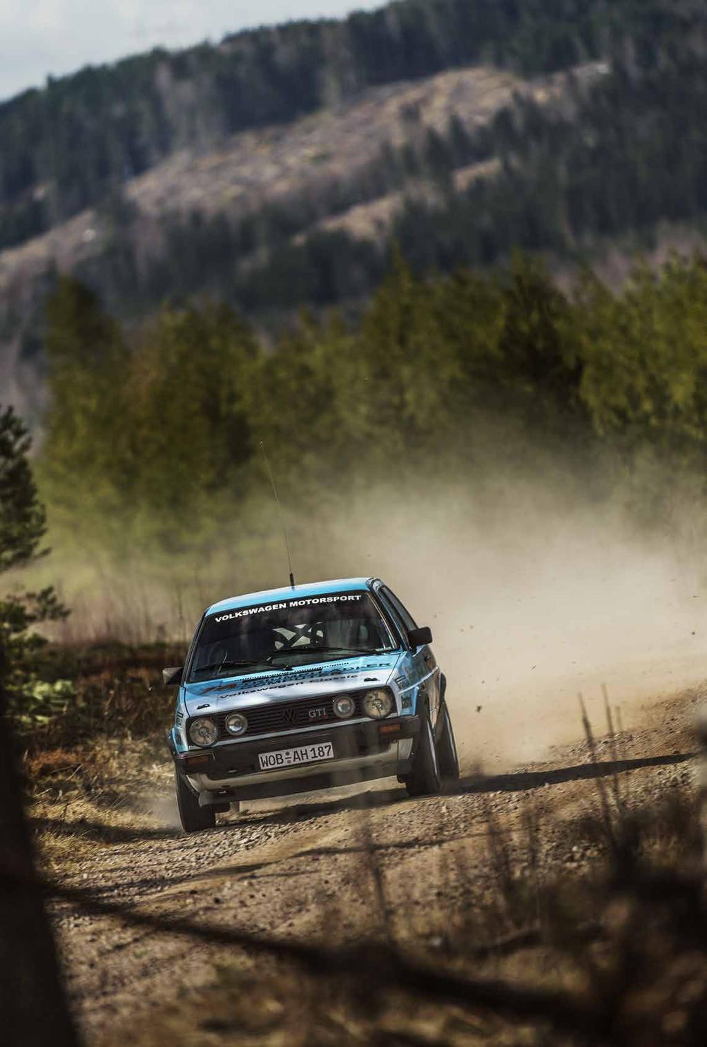 REPORTAGE GOLF GTI 16 V GRUPP A 1986 Pris: i.u. Drivlina: Tvärställd fyrcylindrig rak bensinmotor med dubbla överliggande kamaxlar och 16 ventiler per cylinder. Slagvolym 1 781 cm3.