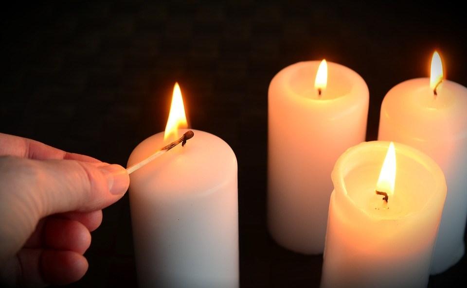 11 december Sång för alla... Kom och sjung sånger med tänkvärda texter. Sångerna rör sig över olika genre som visor, trubadurtoner,schlager och psalmer. Det går att komma även enstaka gånger.