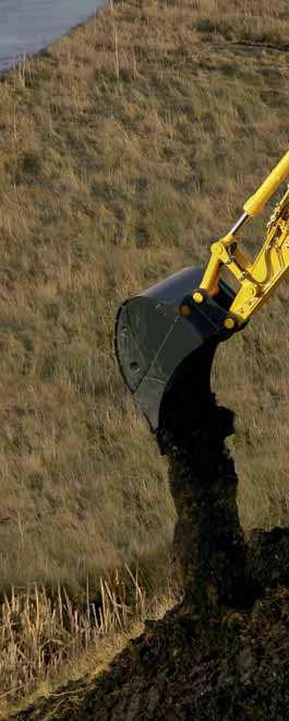 Kraftfull och miljövänlig Lågförbrukande ecot3-motor Komatsu SAA6D107E-1-motorn erbjuder stort vridmoment, bättre prestation vid låg hastighet och liten