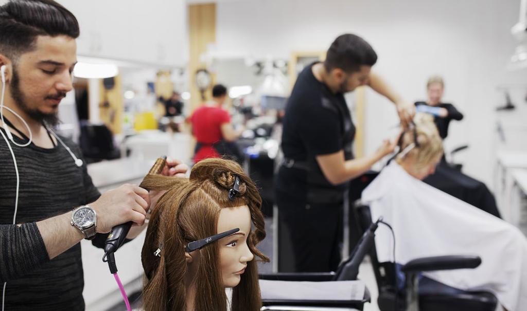 Sedan Burgården skapade programmet Hår- och makeupstylist, har det vuxit och finns nu över hela världen.