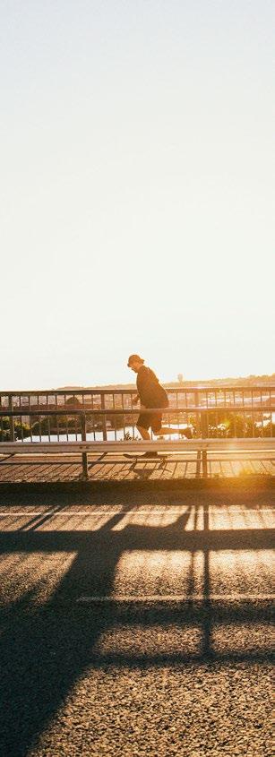 VÅRA VÄRDERINGAR Energi Engagemang Glädje Innovation Inspiration SSM utvecklar funktionssmarta och prisvärda bostäder med attraktiva gemensamhetsytor, nära allmänna kommunikationer i citynära lägen