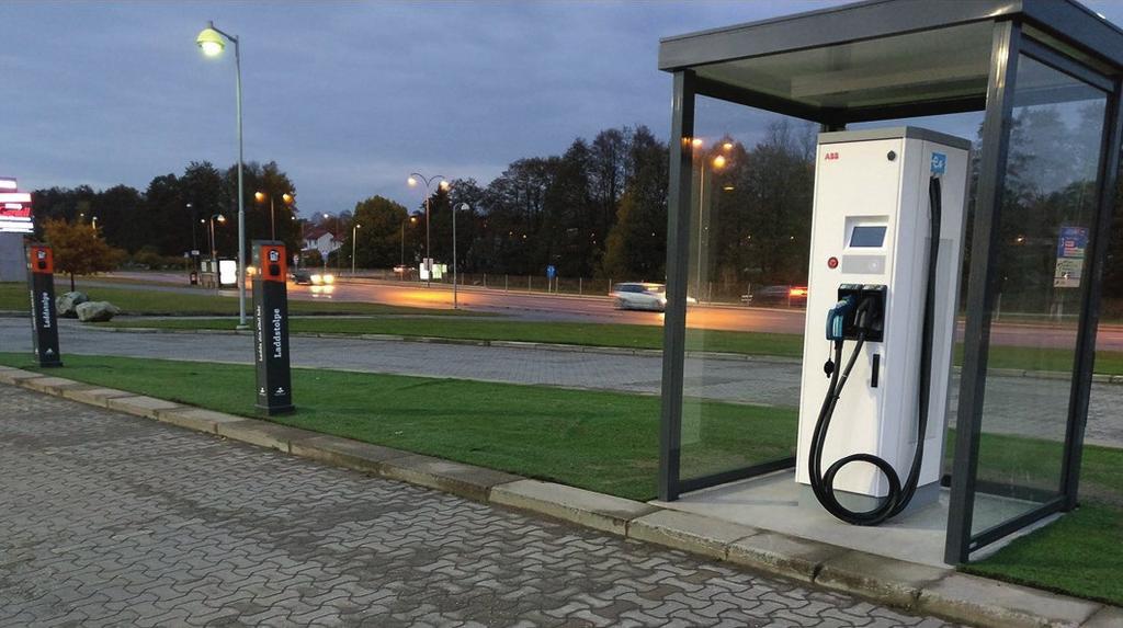 BILD 5. Snabbladdare med CCS & CHAdeMO kompletterad med Typ2 laddstolpar. Foto: Uppladdning.