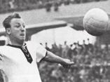 Þjóðerjar hættu ið að senda áhugamannalandslið 1960 Þjóðerja komu með sitt sterkasta lið Adi Dassler sá um að leikmenn þýska liðsins æru el skóaðir þegar þeir léku landsleiki fyrir VesturÞýskaland.