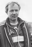 Nú get ég engin ráð gefið, sagði Raymond Goethals, þjálfari Belgíu, fyrir leikinn í Liege. 5000 kr. á markið BELGÍUMENN ildu kaffæra Íslendinga herjum leikmanni belgíska liðsins ar heitið 2.