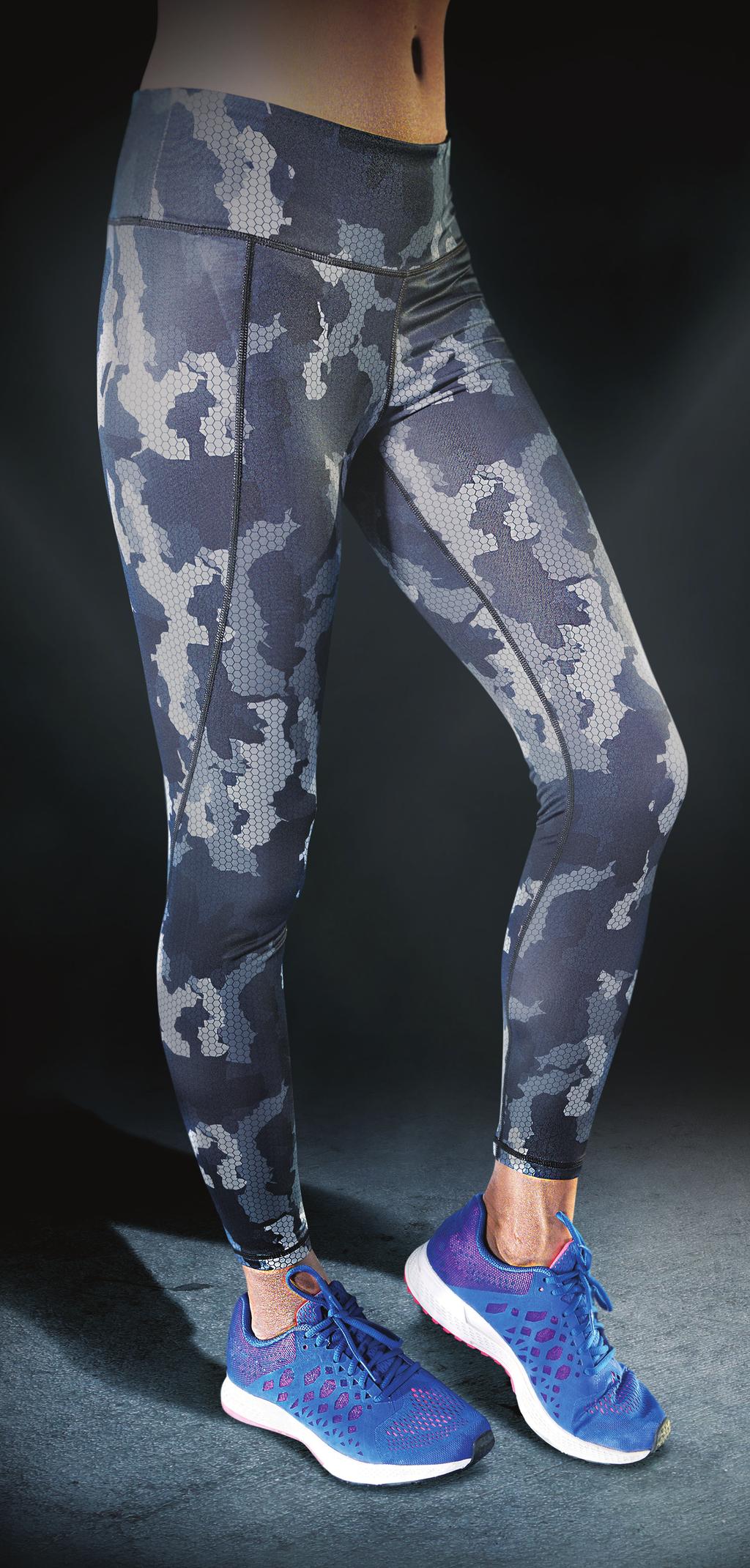 Sportkollektion XRcise Innehåll 4-9...Toppar 10-11...Camo toppar 12-13...Camo tights & toppar 14-15.