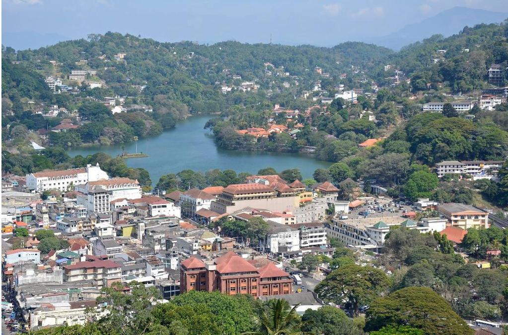 Dag 01.) 30/3 Ankomst Colombo Med vår svenska färdledare Mari Hagstein landar du på Bandaranaike International Airport där vår lokala representant möter upp för transport till hotell i Colombo.