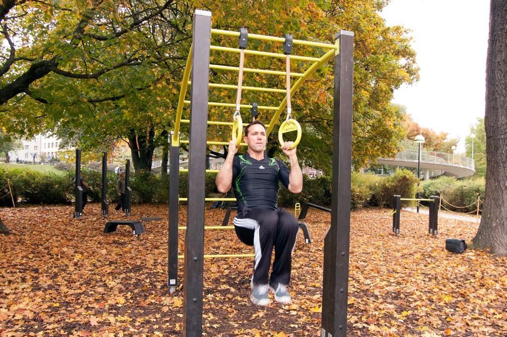 utegym I den östra delen av parken anläggs ett utegym som blir ett bra komplement till löprundan.